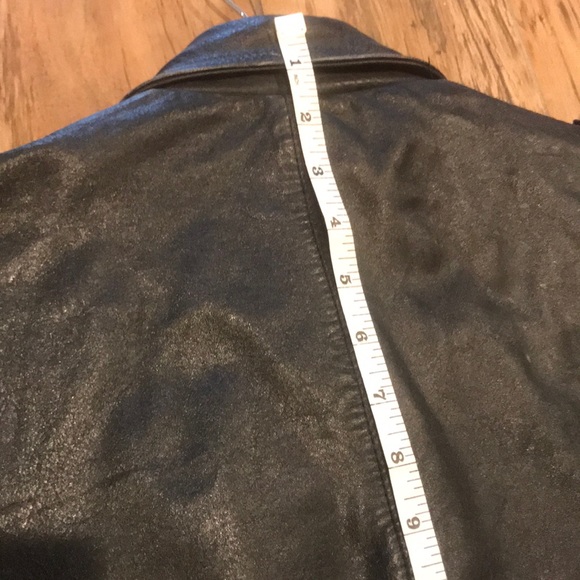 Women’s size medium leather trench jacket!! - Picture 4 of 8